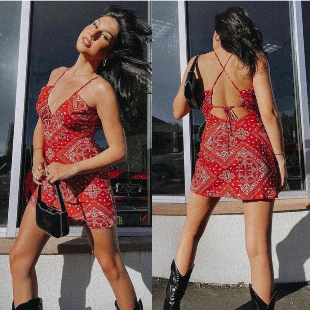 NWT JAGGER & STONE The Cruz Red Halter Mini Dress